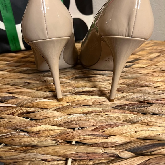 KATE SPADE ♠️ Vivian Nude Patent Leather Heels Size 10.5 - Picture 3 of 9